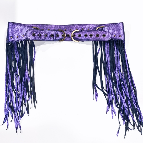 Laurel Double Buckle Fringe Belt w/Tiny Pockets - Picture 2 of 4